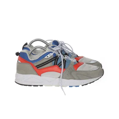 Sneakers (Grå, Röd, Flerfärgad) från Karhu