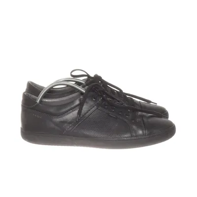 Walking shoes (Black) from Badura