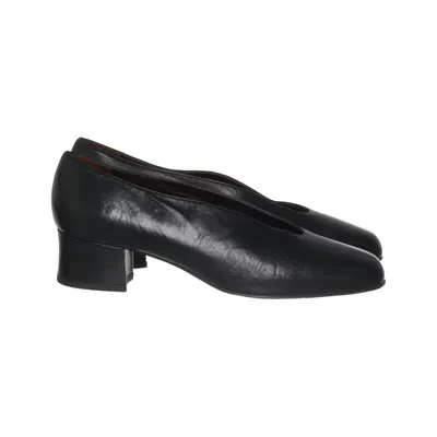 Pumps (Black) from Vivace Leather