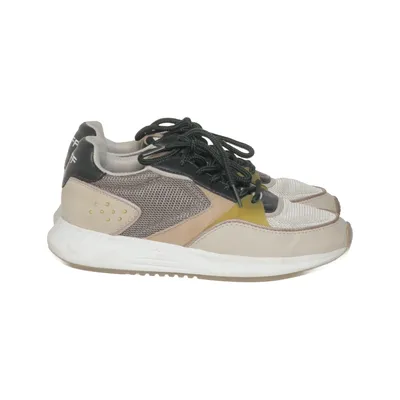 Trainers (East Village) from Hoff
