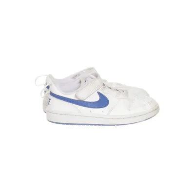 Sneakers (Court Borough Low 2) from Nike