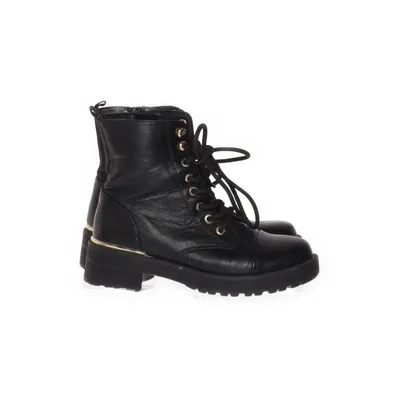 Laced boots (Black) from La Strada