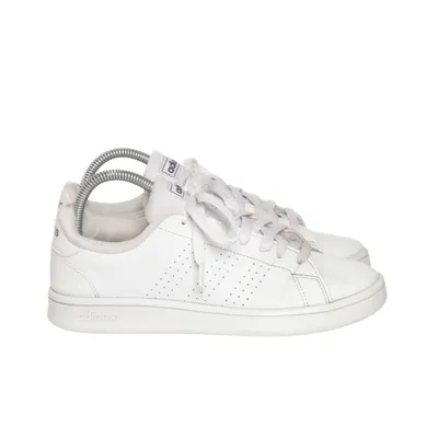 Sneakers (Advantage) från Adidas