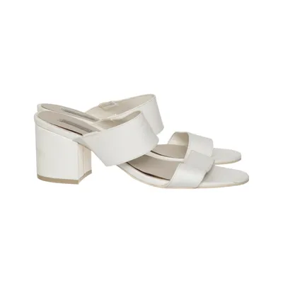 Muiltjes (Wit) van NLY Shoes