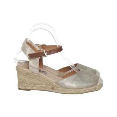 Chaussure compensées (Beige, Marron) de Refresh