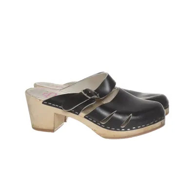 Träskor (Svart) från Vårdväskan