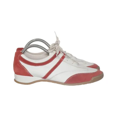 Baskets (Blanc, Rouge) de Hush Puppies