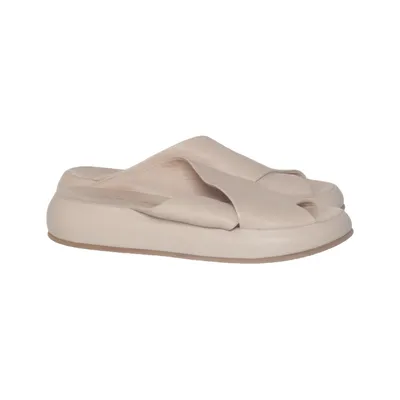 Mules (Beige) de Bella Moda