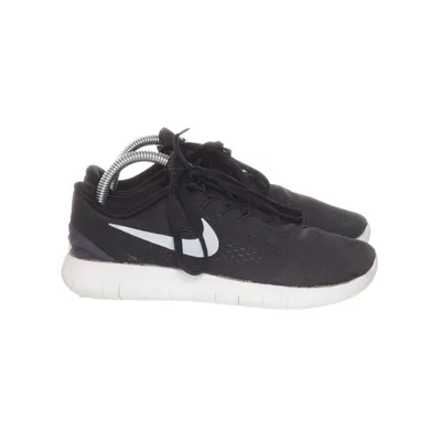 Trainers (Black) from Nike