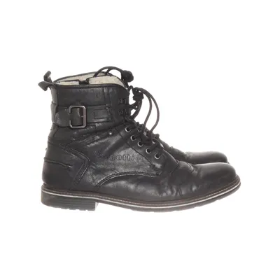 Laced boots (Black) from Bugatti