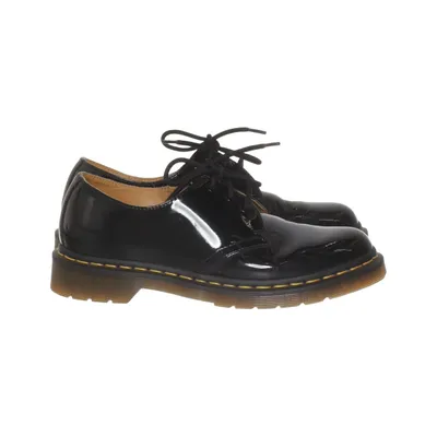 Derbyskor (Svart) från Dr. Martens