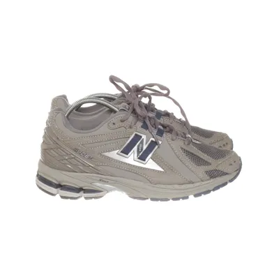 Sneakers (Gray) from New Balance