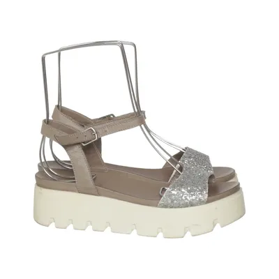 Sandaler (Beige, Silverfärgad) från Bueno