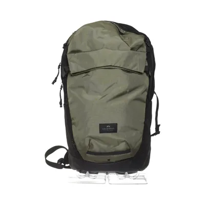 Ryggsäck (Svart, Grön) från Doughnut Polyamid