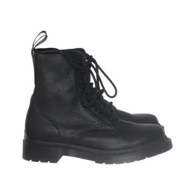 Laced boots (Black) from Dr. Martens