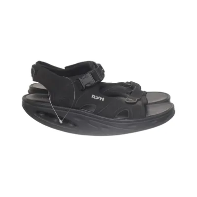 Sandales (Noir) de Ryn