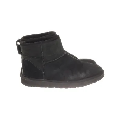 Boots (Classic Mini II) från UGG Mocka