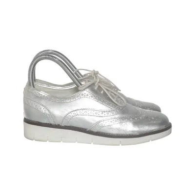 Brogues (Silver) from Kiomi Leather