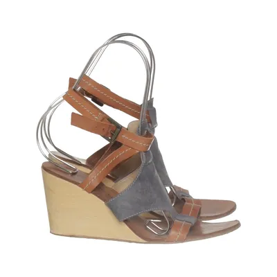 Wedges (Brown, Gray) from Fonnesberg