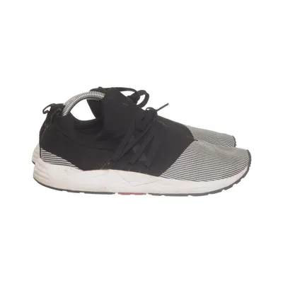 Baskets (Raven Mesh S-E15 Black White) de ARKK Copenhagen