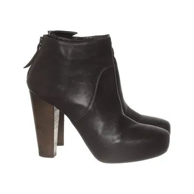 Heeled boots (Brown) from Vic