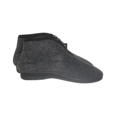 Slippers (Hausschuhe) from Infinity Leather