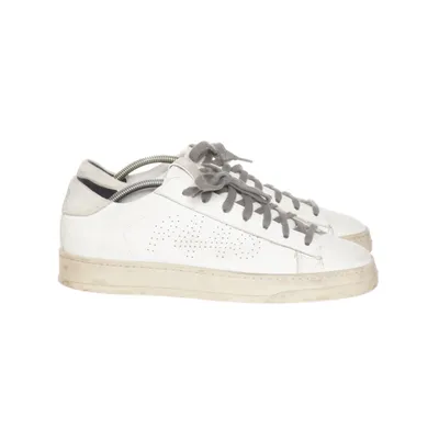 Sneakers (White) from P448