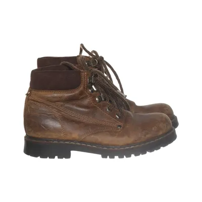 Laced boots (Brown) from XIT by Dinsko
