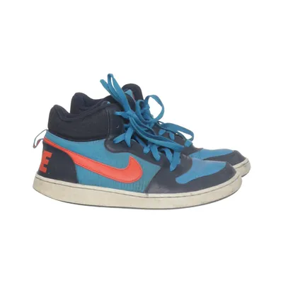 Baskets (Bleu, Rouge, Noir) de Nike Basketball