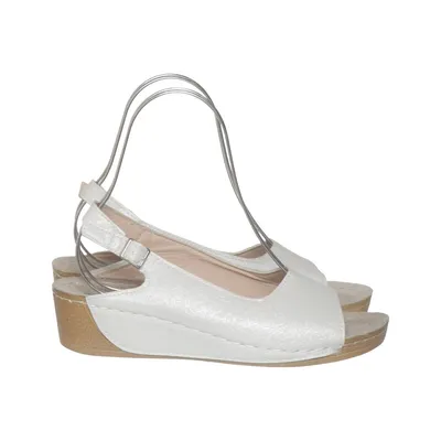 Sandals (Silver) from Cabin Leather