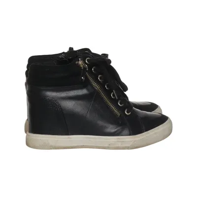 Sneakers (Black) from Aldo