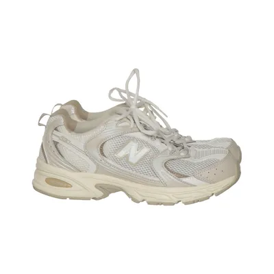 Running shoes (530) from New Balance