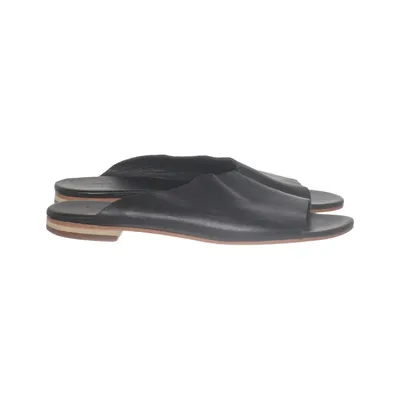 Slip-ins (Black) from Melvin & Hamilton