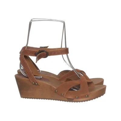 Wedges (Brown) from Sanita