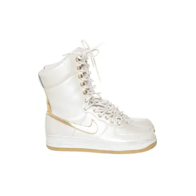 Laced boots (White, Gold) from Nike
