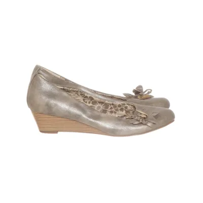 Kilklackar (Beige) från Evita Skinn