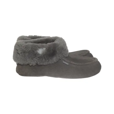 Chaussons (Gris) de Axelda Laine
