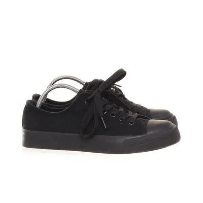 Tygskor (Svart) från Vty