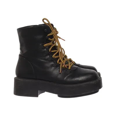Bottes à lacets (Noir) de ASOS Shoes