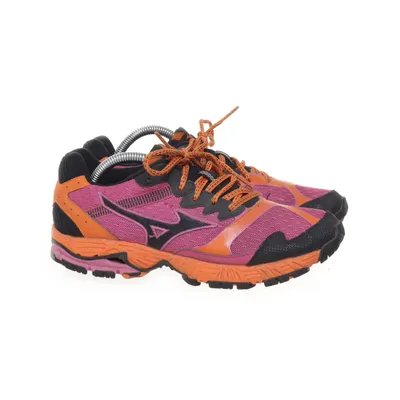 Sneakers (Pink) from Mizuno