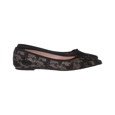 Ballet flats (Black, Beige) from Pretty Ballerinas