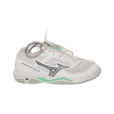 Trainers (White, Green, Gray) from Non- Marking