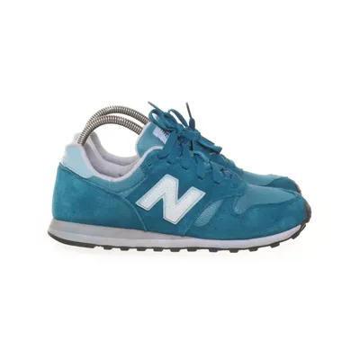 Sneakers (Blå, Turkos, Vit) från New Balance Mocka