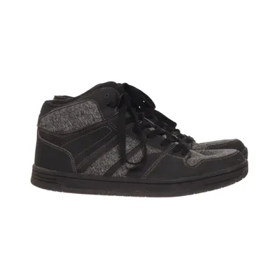 Trainers (Black) from Memphis One