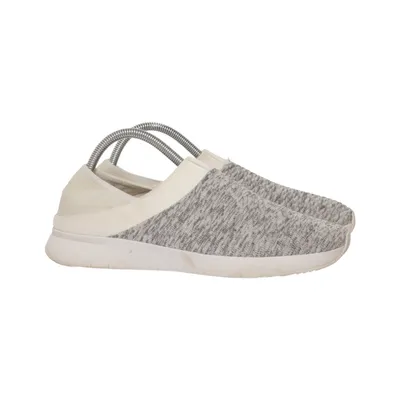 Sneakers (Gray, White) from Fitflop