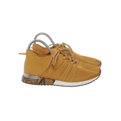 Sneakers (Yellow) from Van Dalen