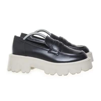 Loafers (Black, White) from Oxmox