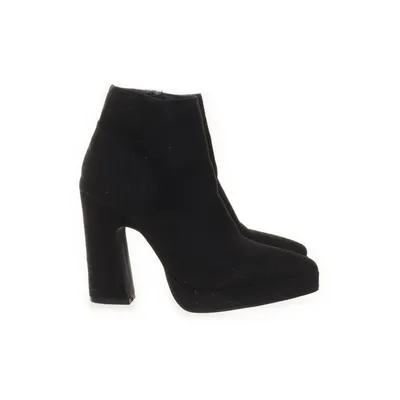 Bottes à talons (Noir) de Sacha Iconic