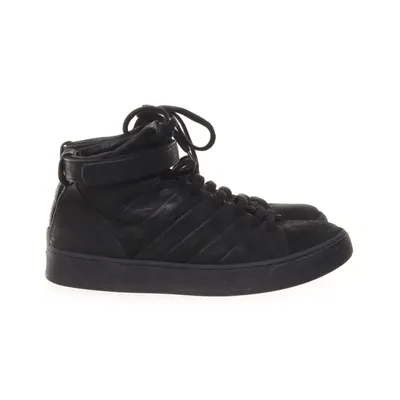 Sneakers (Black) from The Last Conspiracy