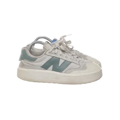 Sneakers (Gray, Green, White) from New Balance